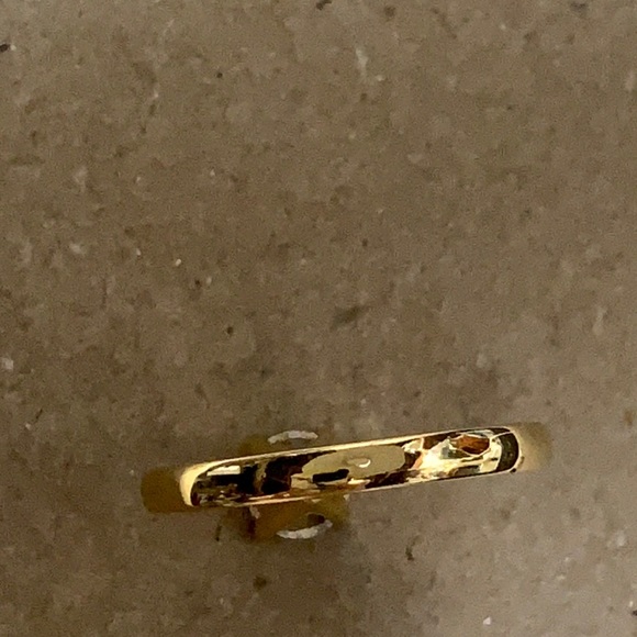 Stunning cubic zirconia engagement style ring. Adjustable! - Picture 13 of 16